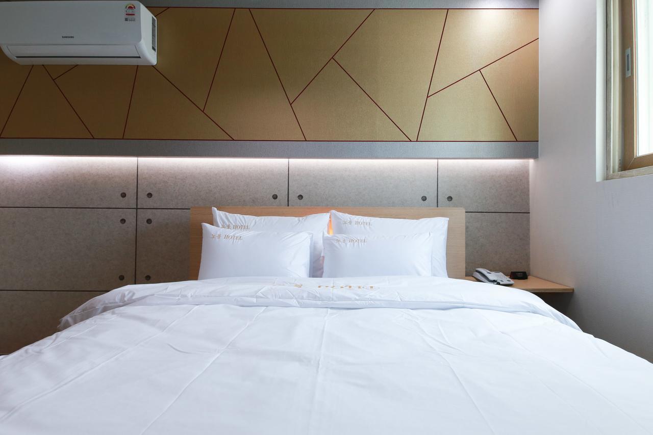 Noble Hotel Incheon Bagian luar foto