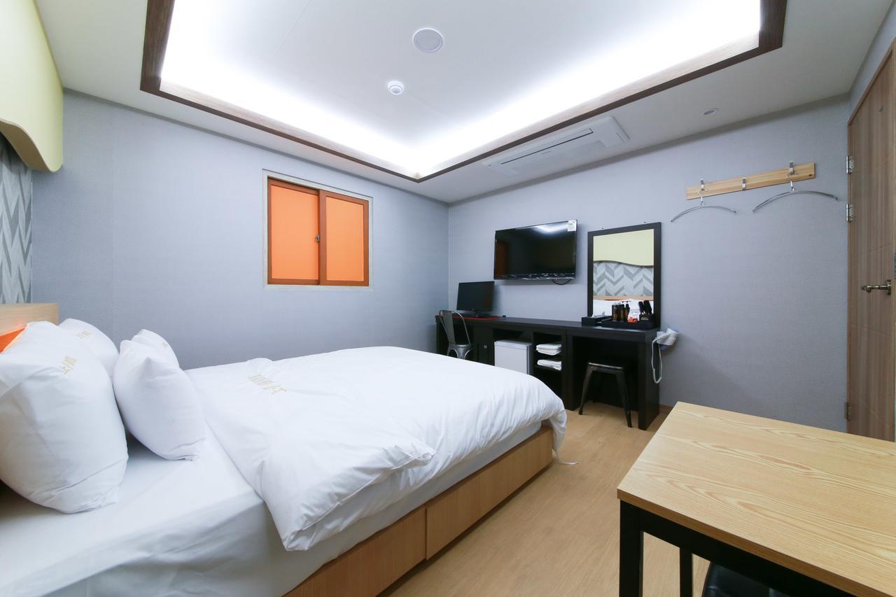 Noble Hotel Incheon Bagian luar foto