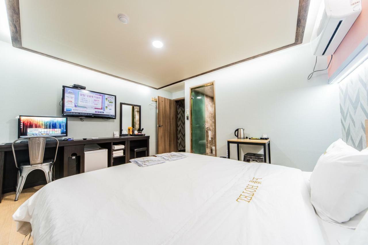 Noble Hotel Incheon Bagian luar foto