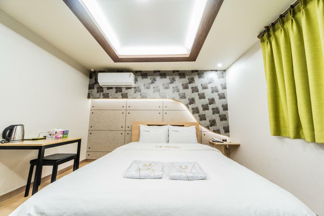 Noble Hotel Incheon Bagian luar foto